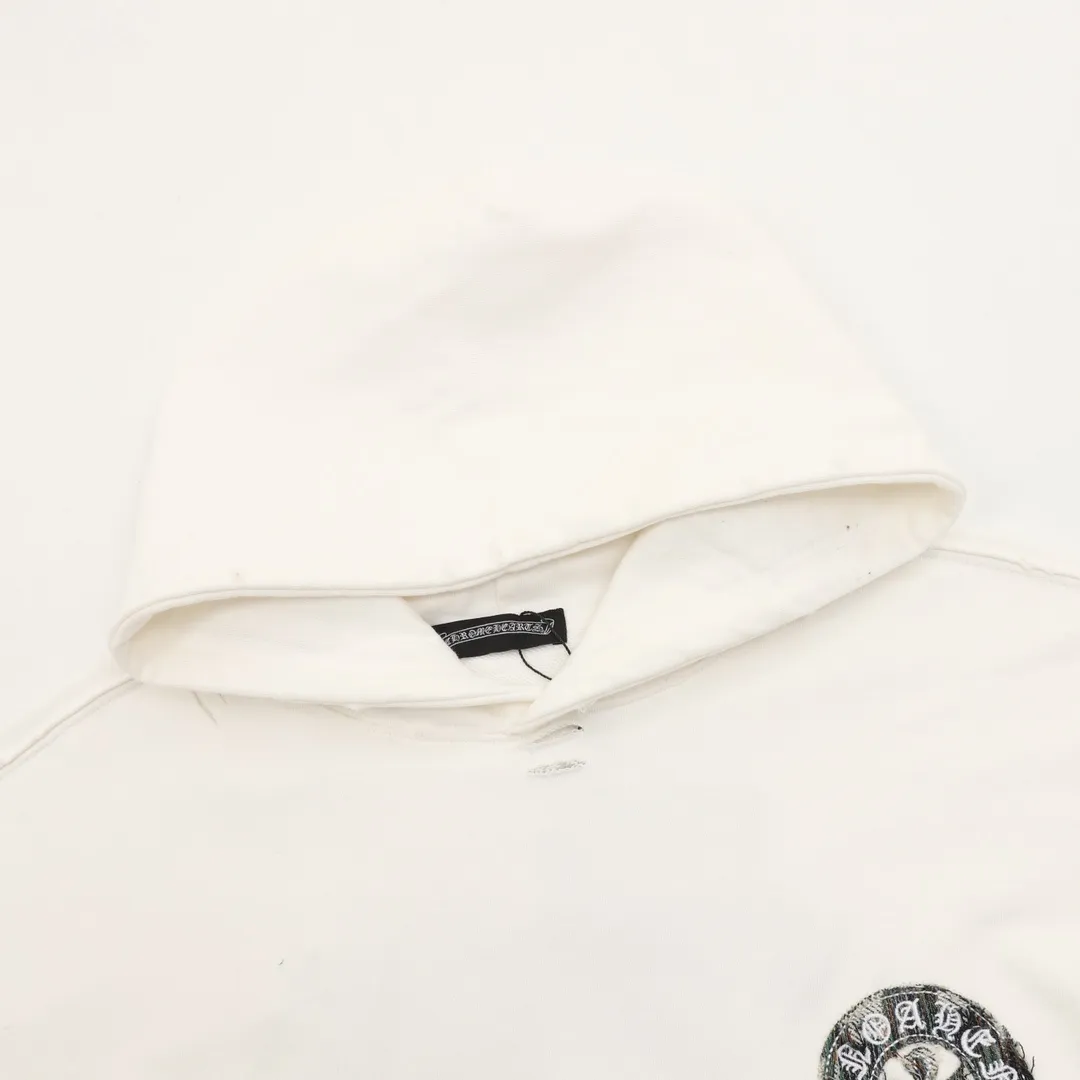 P580 Chrome Hearts/Chrome Hearts Heavy Industry Cross Logo Patch Embroidery Washed Burnt Flower Hooded Sweater Made of 430g pure cotton sweatshirt fabric with double yarns. The fabric is woven with double yarns and twisted together. It is 40% stronger than single yarn and forms a three-dimensional texture similar to the texture of tripe. It not only maintains the moisture absorption and breathability of pure cotton, but also achieves softness and non-collapse through double-strand thickening. Laser burnt patch embroidery. Frayed process Micro-label patch on the chest Large logo cross pattern on the back Heavy-duty laser burnt three-dimensional patch embroidery pattern design Washed and frayed The overall garment presents a lazy style Whether it is daily outings or sports and fitness, you can show your trendy attitude and become the focus of the street Complete with three logos OS loose fit Color: Washed black, Washed white Size: S-XL